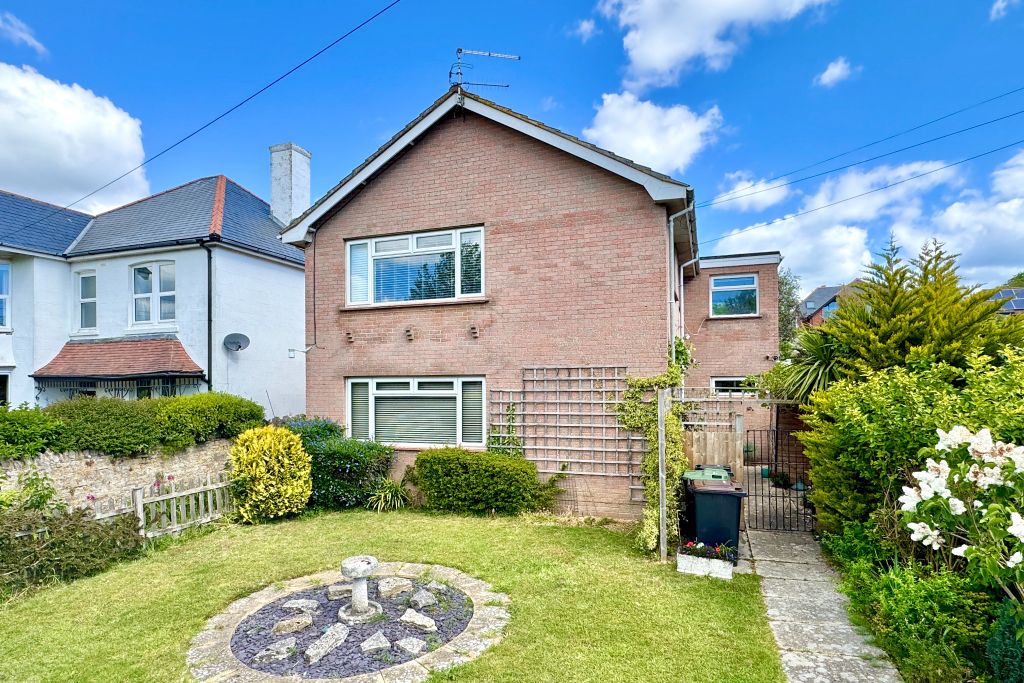 Property photo 1 of 13