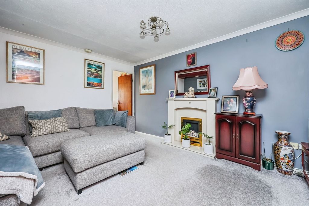 Property photo 2 of 15