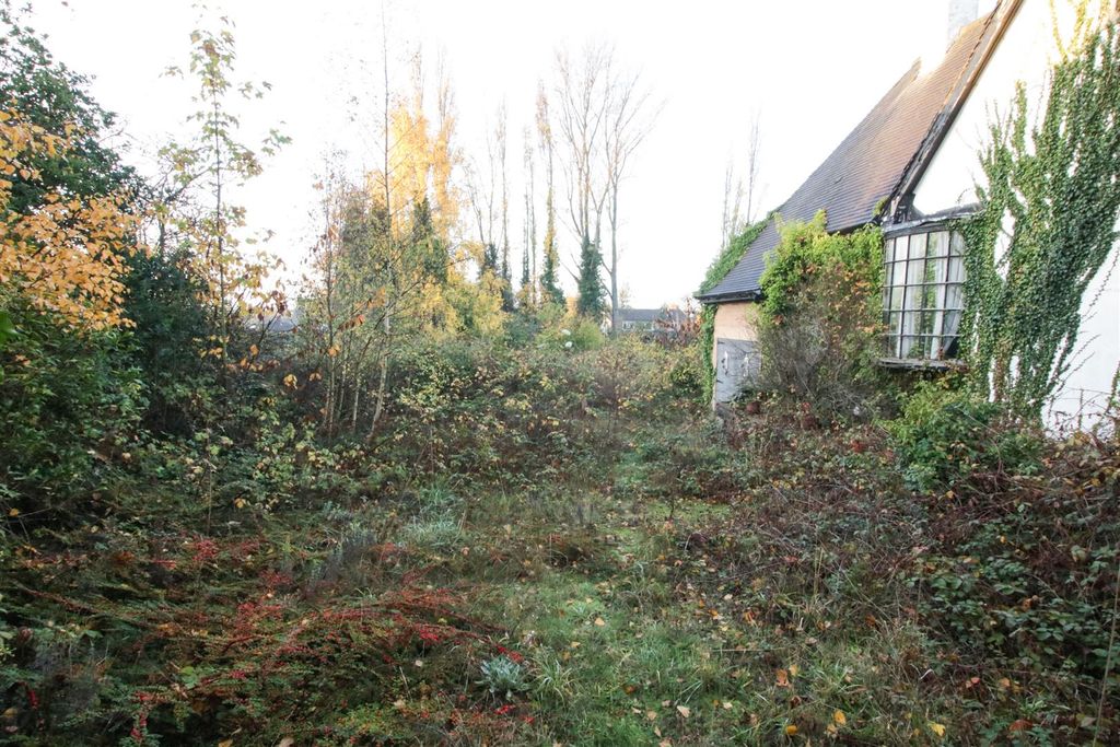 Property photo 3 of 4 Rear Garden