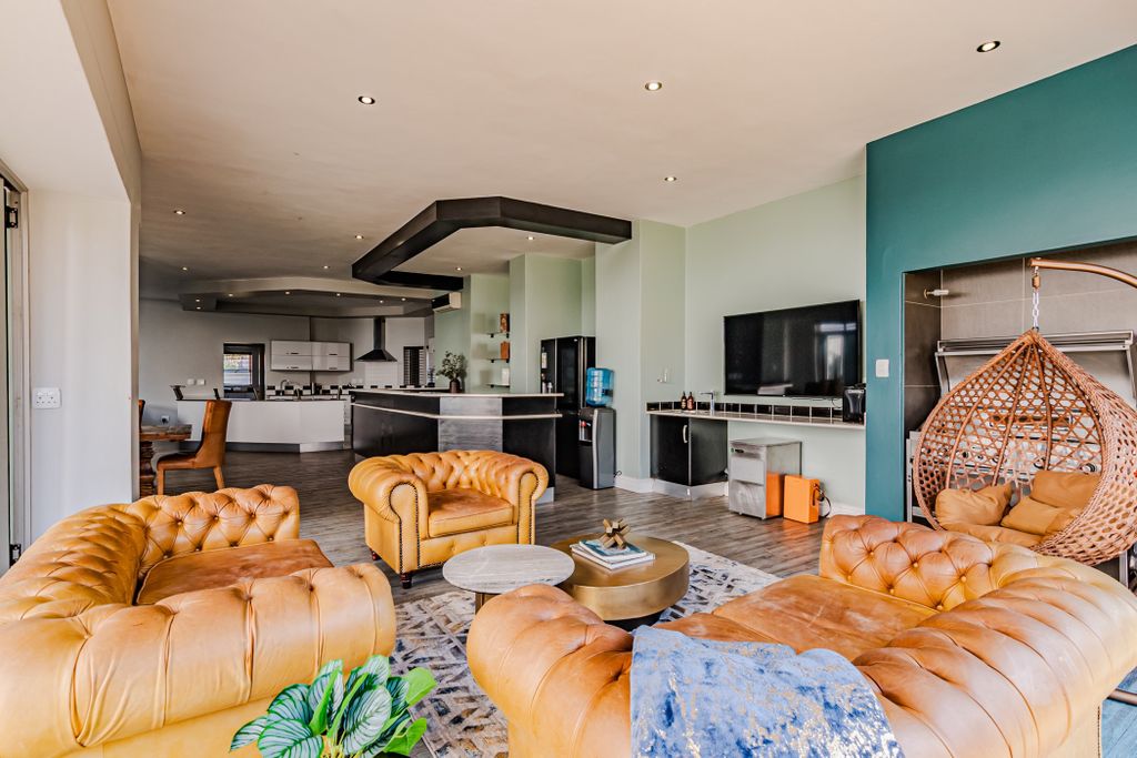 Property photo 3 of 51 Pt1710769