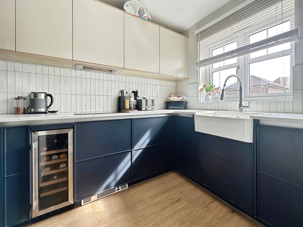 Property photo 2 of 13 Pbox-Img.Jpg