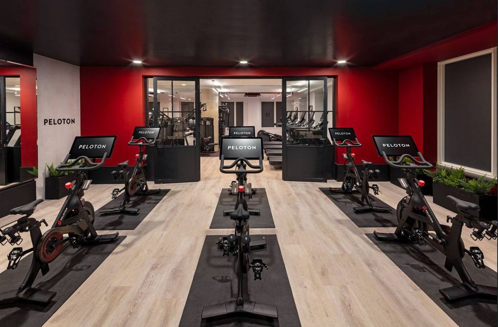 Property photo 3 of 23