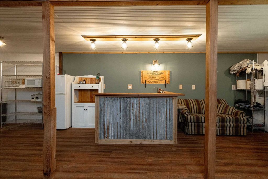 Property photo 2 of 17 <Alttext/>