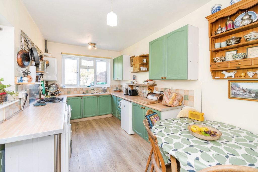 Property photo 3 of 20 Pbox-Img.Jpg