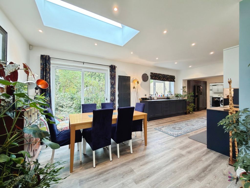 Property photo 2 of 42