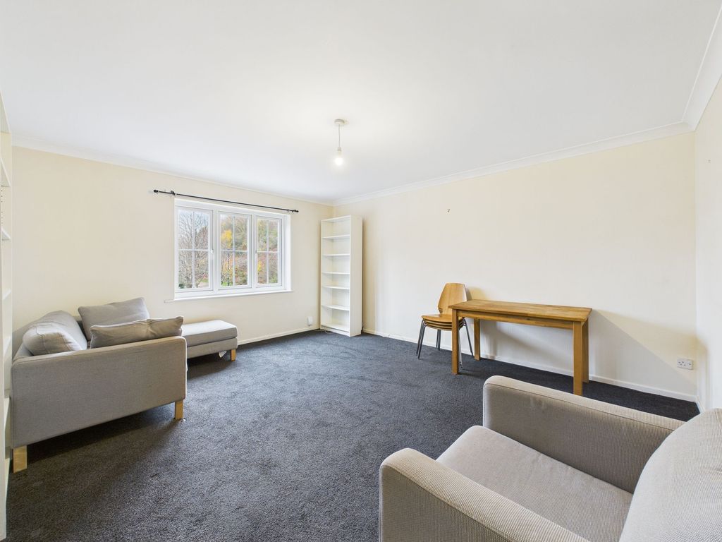 Property photo 2 of 5 Lounge