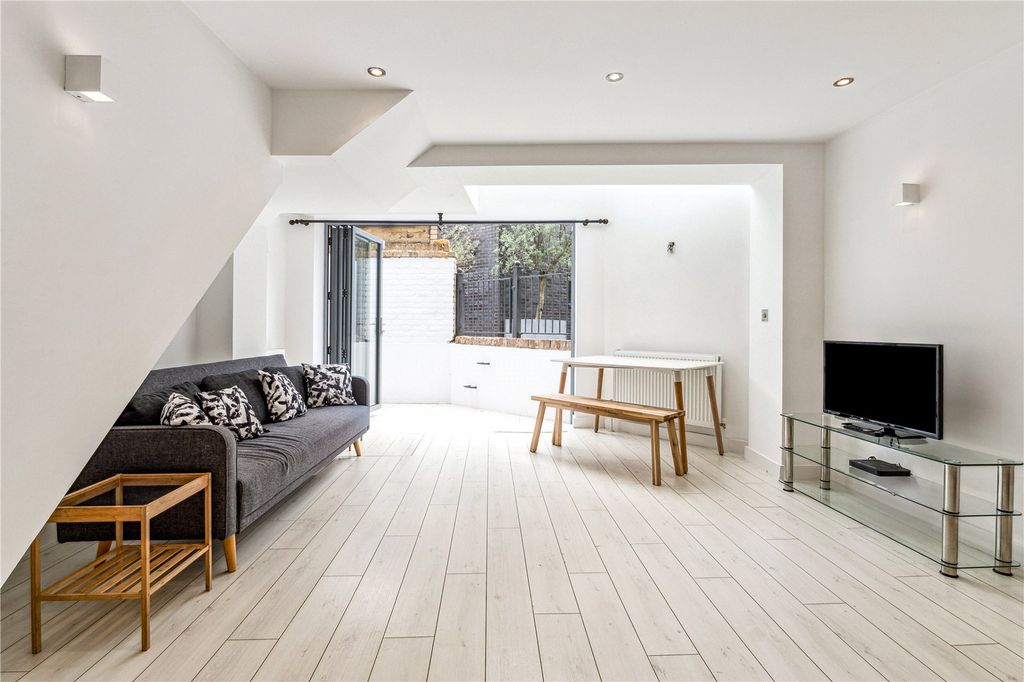 Property photo 1 of 13 Open Plan Reception