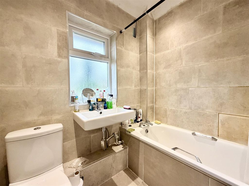 Property photo 3 of 9 Image00002.Jpeg