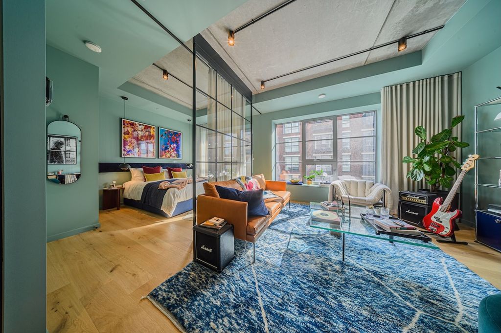 Property photo 1 of 18