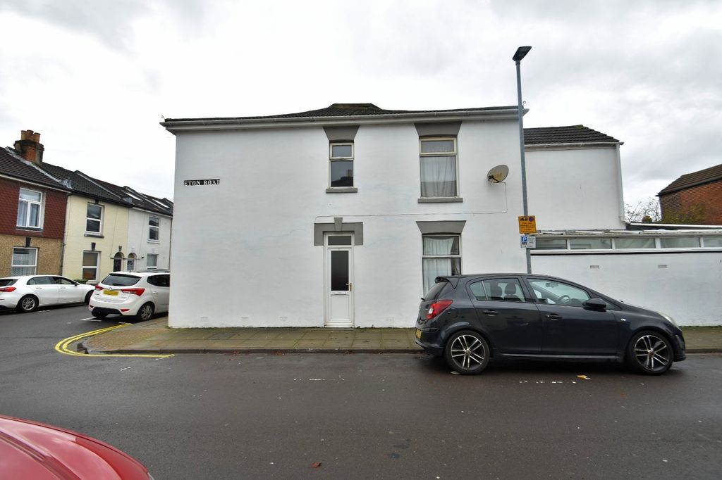 Property photo 1 of 13 Picture No. 18