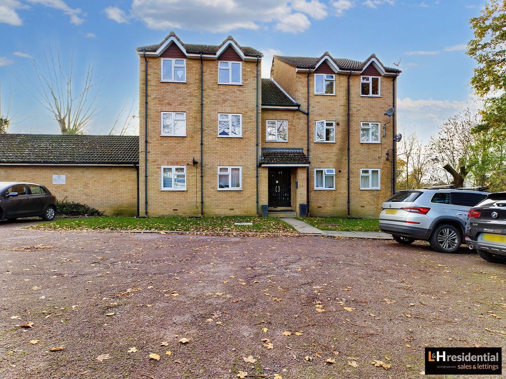 Property photo 1 of 5