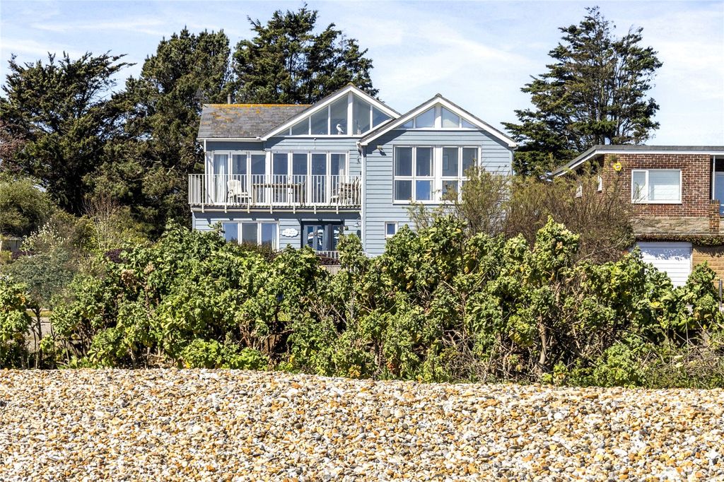 Property photo 3 of 21 Beach View