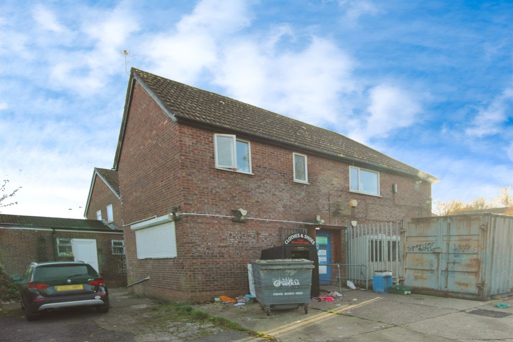 Property photo 1 of 18