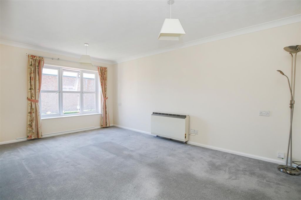 Property photo 3 of 9 7_87468.Jpg