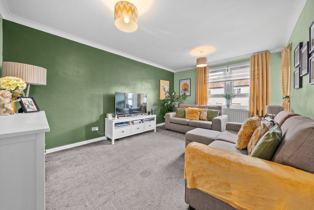 Property photo 2 of 13 5534133