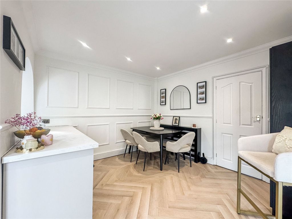 Property photo 1 of 16 Picture No. 13