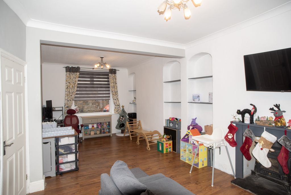 Property photo 3 of 29 Photo 3