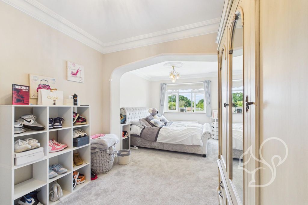 Property photo 3 of 35 Cam01659G0-Pr0463-Still036.Jpg