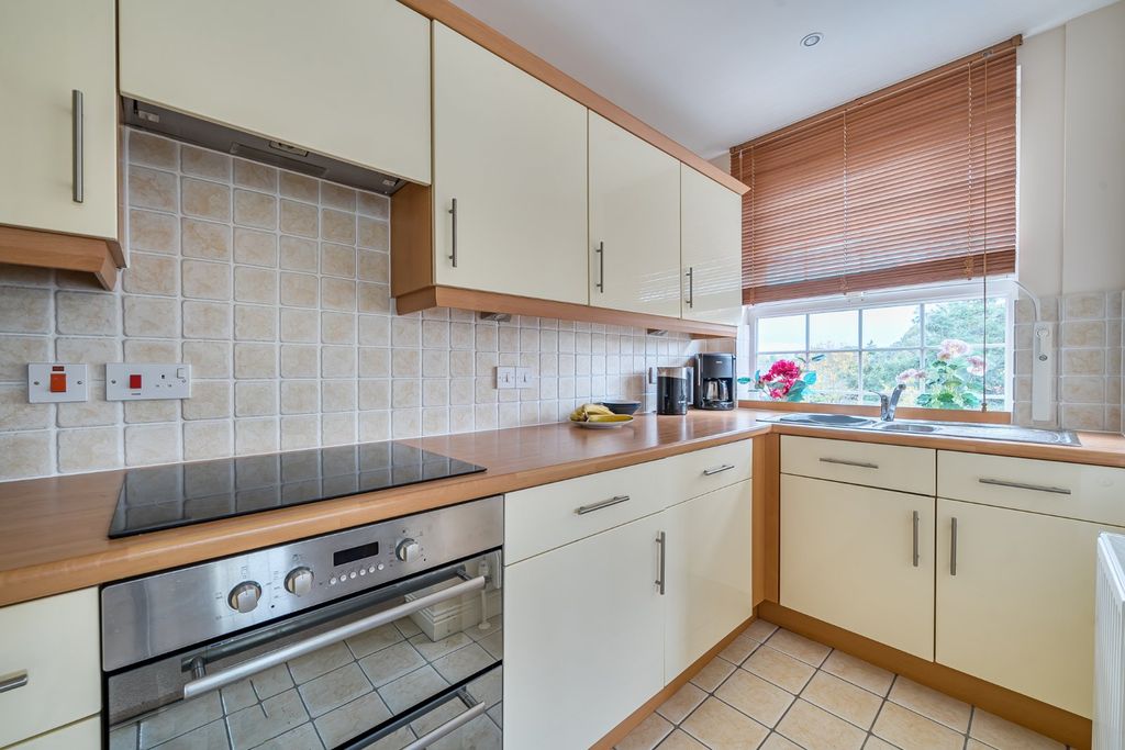 Property photo 2 of 11 Picture No. 03