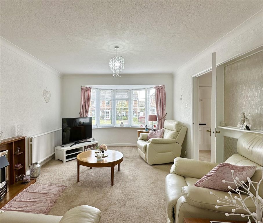 Property photo 2 of 23