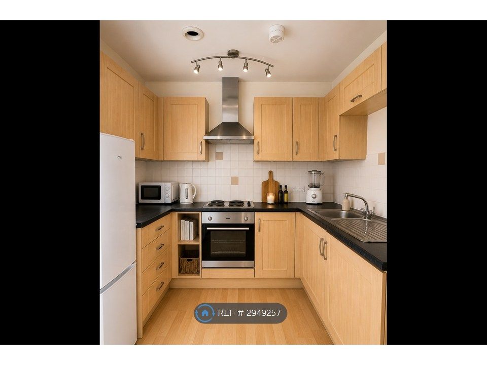 Property photo 3 of 6