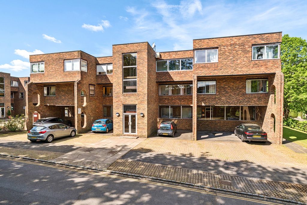 Property photo 1 of 15 1-69Fb6258A4Ae7-1...