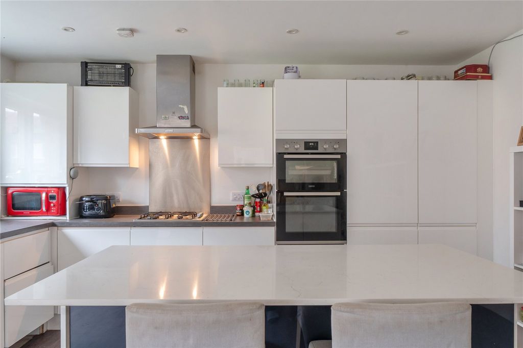 Property photo 3 of 13 Picture No. 22