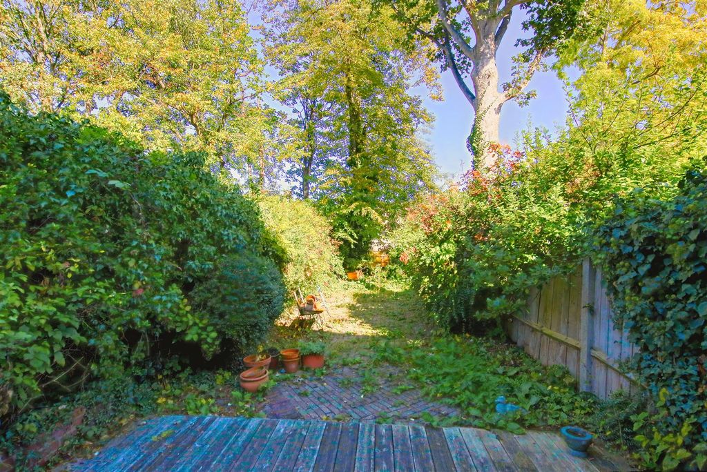 Property photo 3 of 9 Eden Harper Beechdale Road