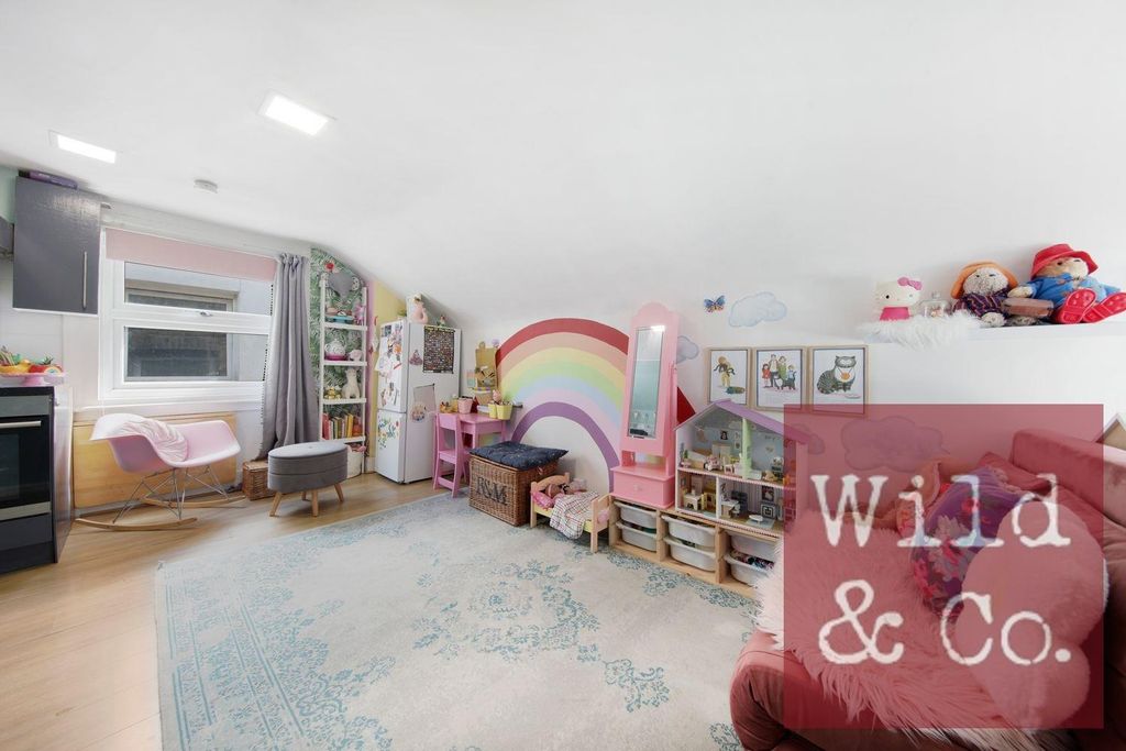 Property photo 2 of 17 Amhurst Road, Hackney - 1Be3M59Npgifwbop7Dsw.Jpg