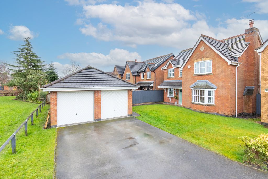 Property photo 1 of 17 Front