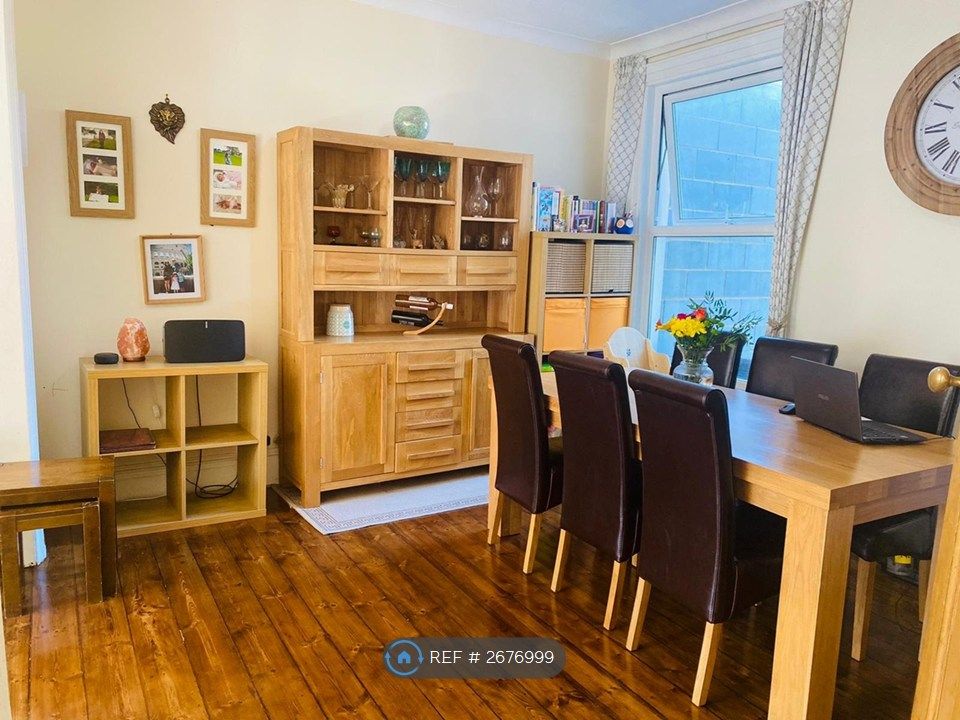 Property photo 3 of 15 Dining