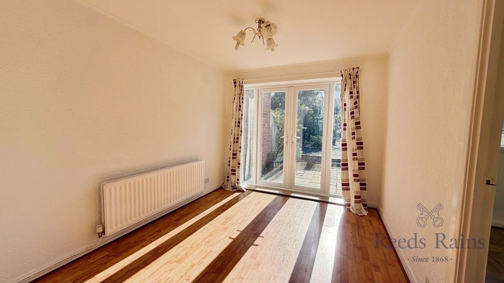 Property photo 3 of 17 Reception Room