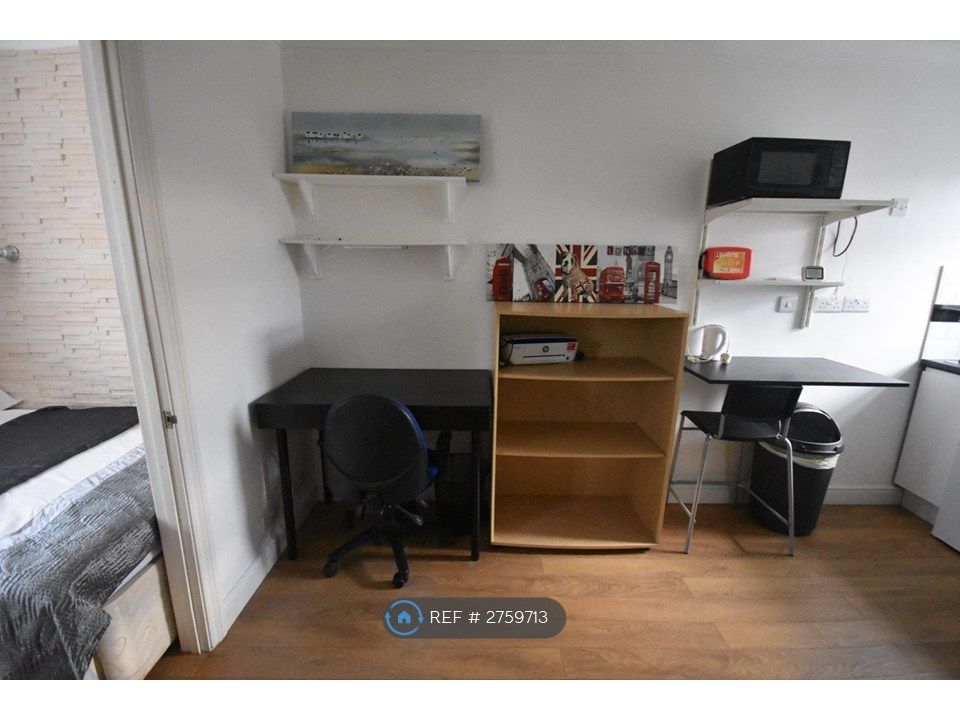 Property photo 3 of 14