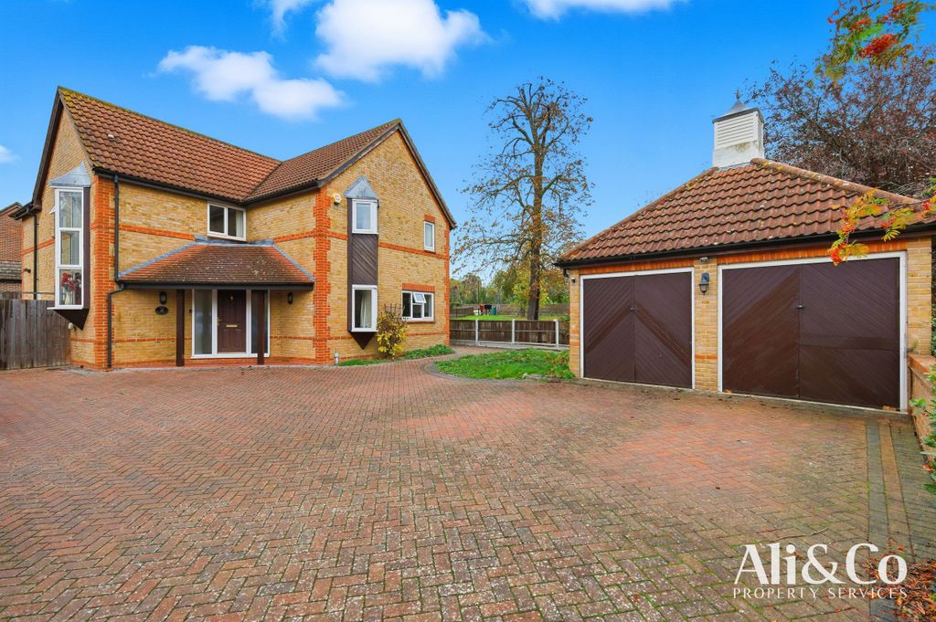 Property photo 2 of 29