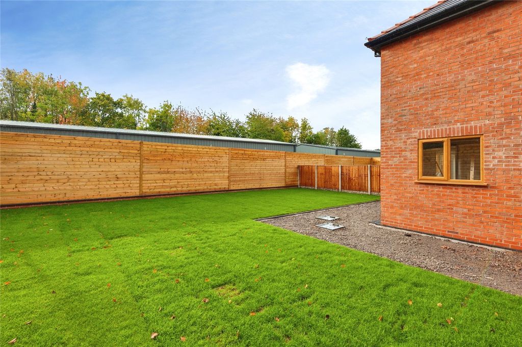 Property photo 3 of 8 Picture No. 49
