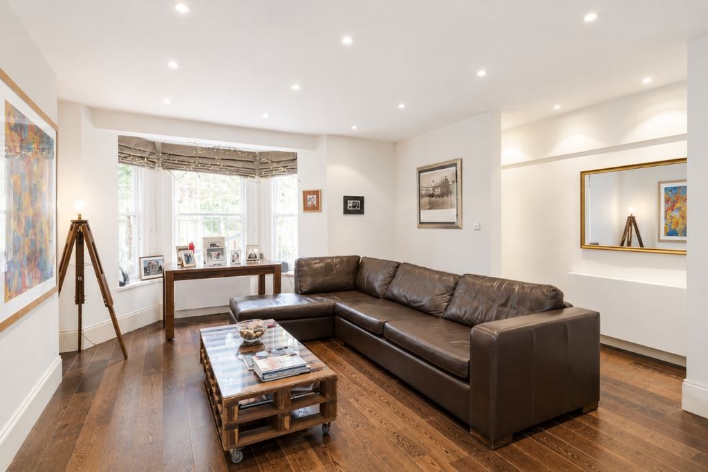 Property photo 2 of 17 1