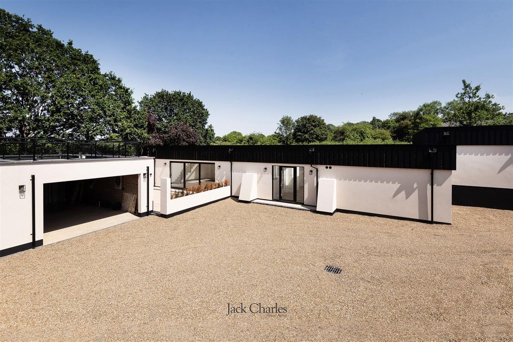 Property photo 1 of 22 The Lime House, Tn11 9Au 001.Jpg