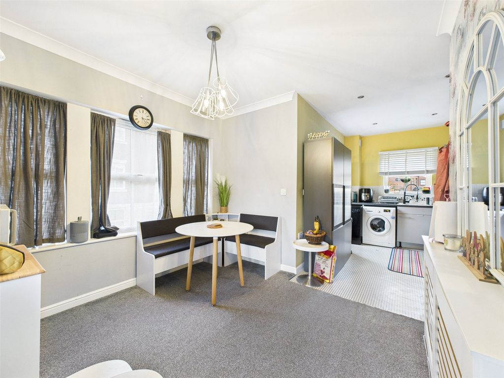 Property photo 3 of 17 Picture No. 14