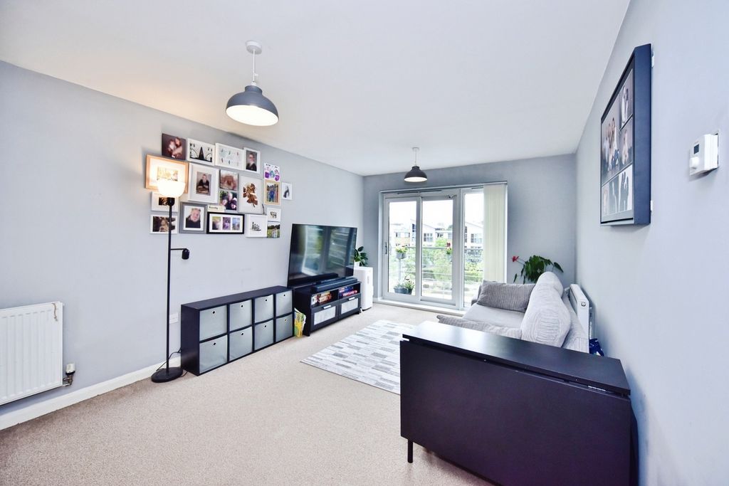 Property photo 3 of 12 Pbox-Img.Jpg