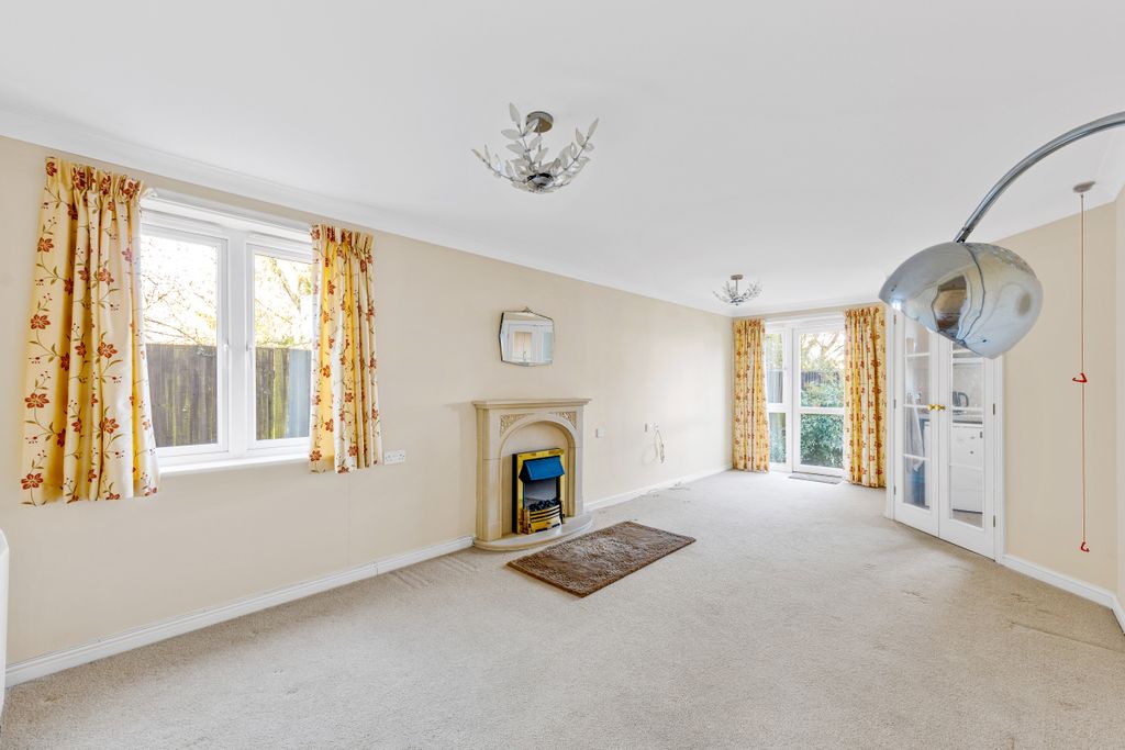 Property photo 3 of 11 Picture No. 01