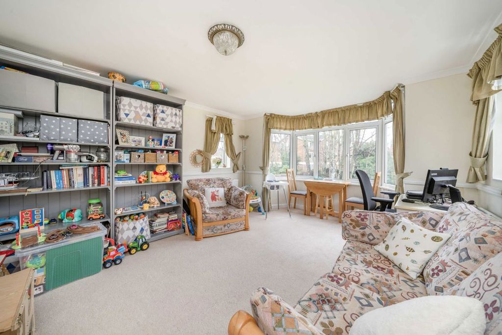 Property photo 2 of 6