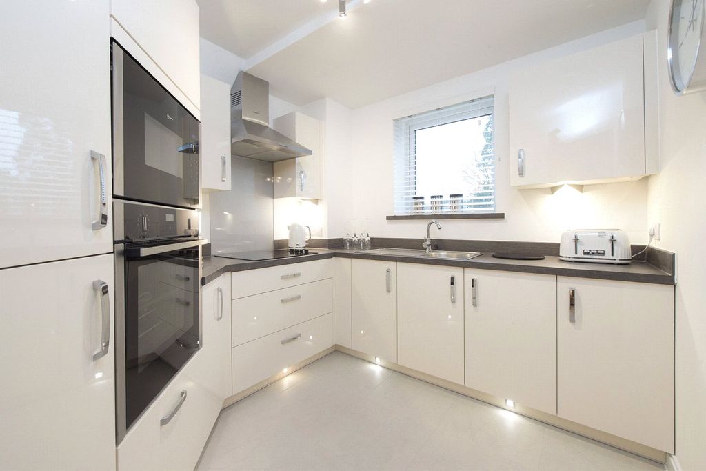 Property photo 3 of 10 Picture No. 04