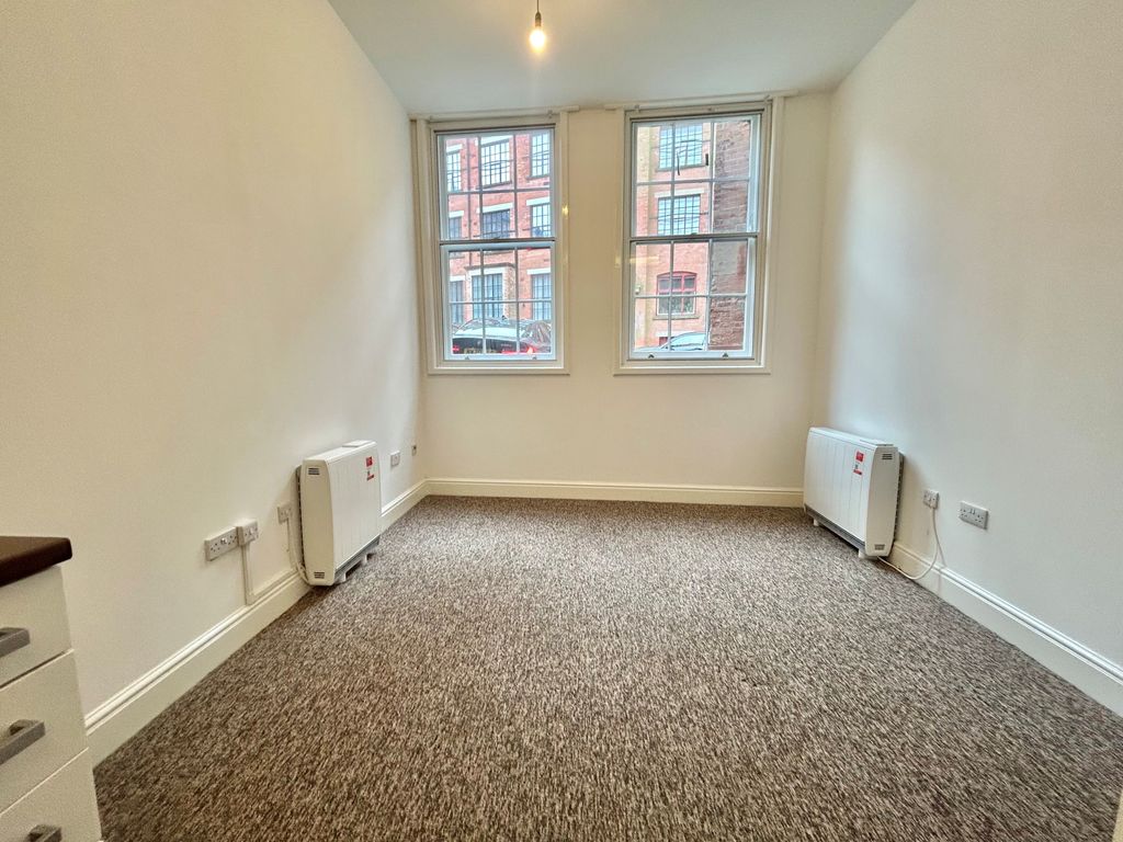 Property photo 1 of 11 Image