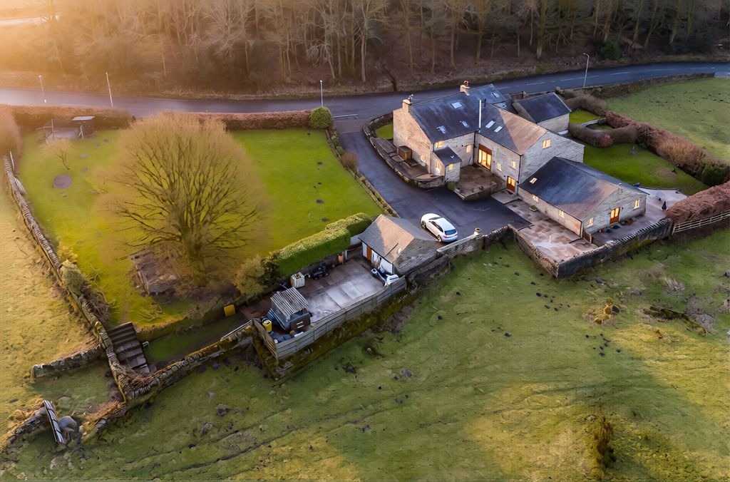 Property photo 1 of 50