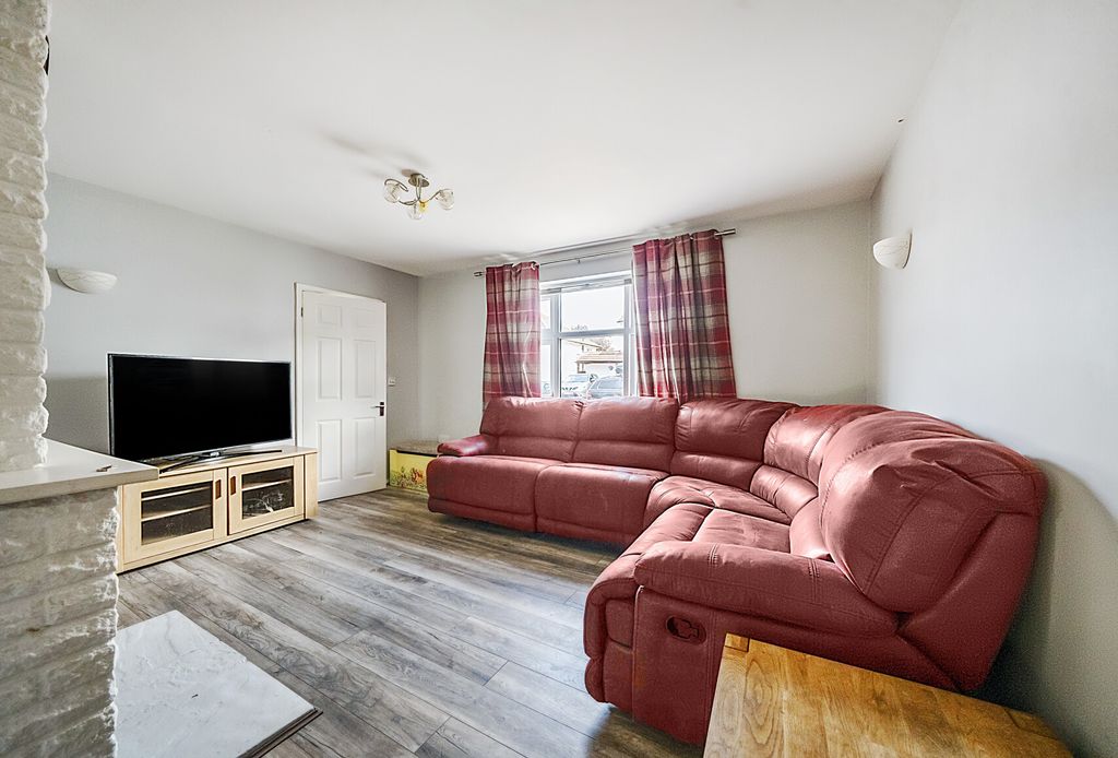 Property photo 2 of 9 1294027-2-685c0B0...
