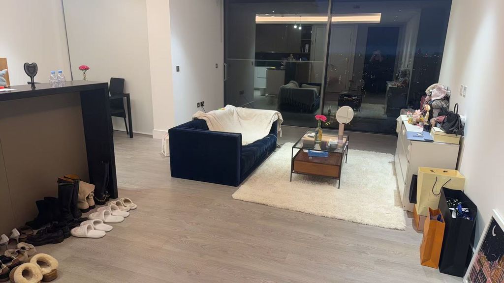 Property photo 1 of 2