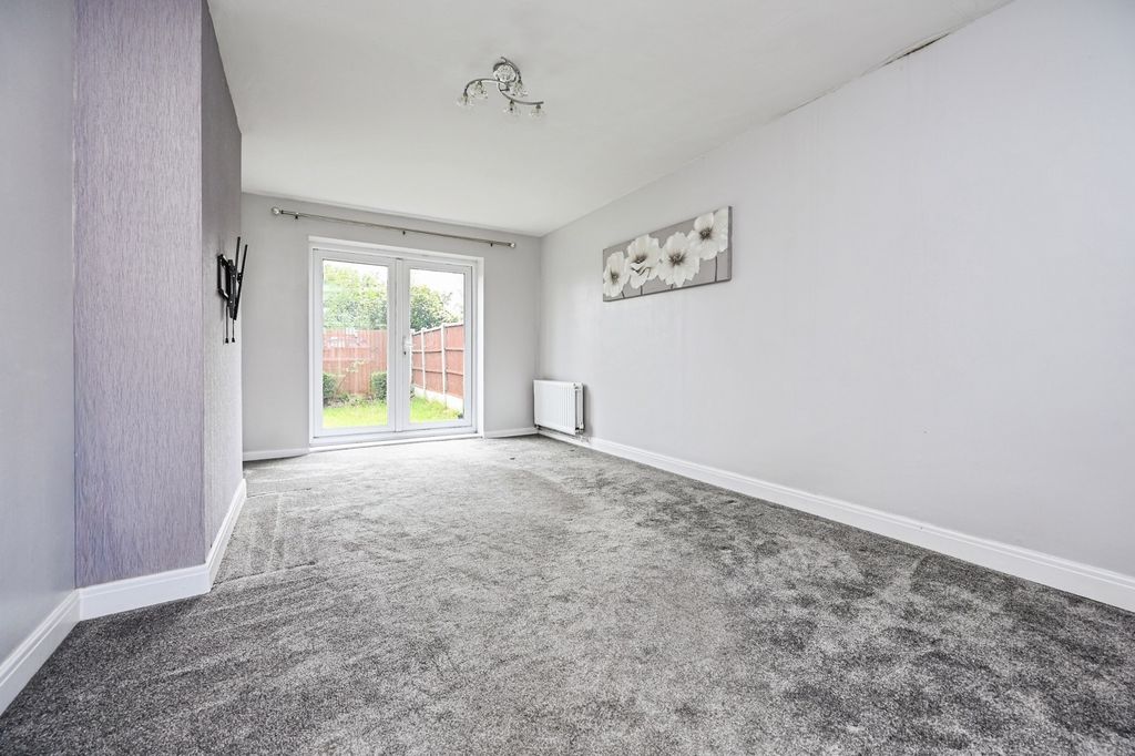Property photo 3 of 18 Pbox-Img.Jpg