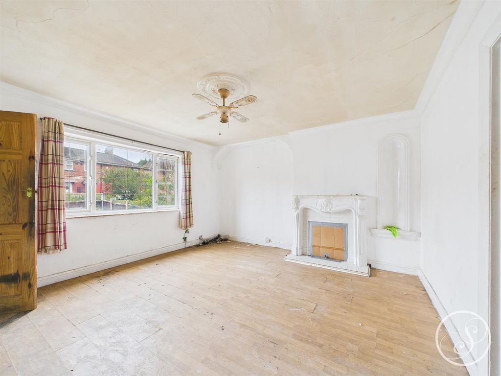 Property photo 2 of 10 Lounge