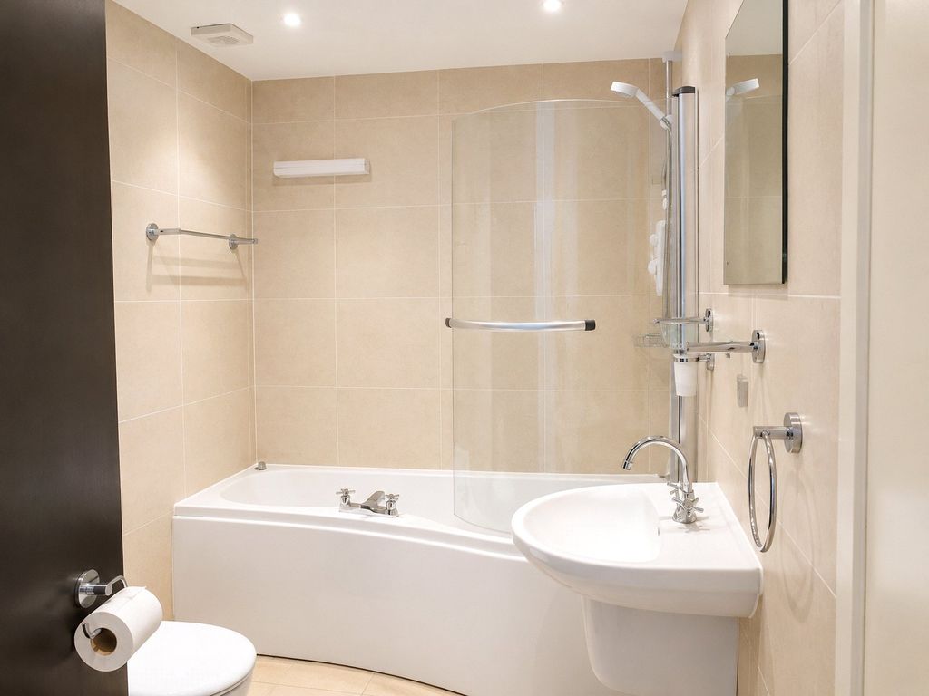 Property photo 3 of 6 Picture No. 04