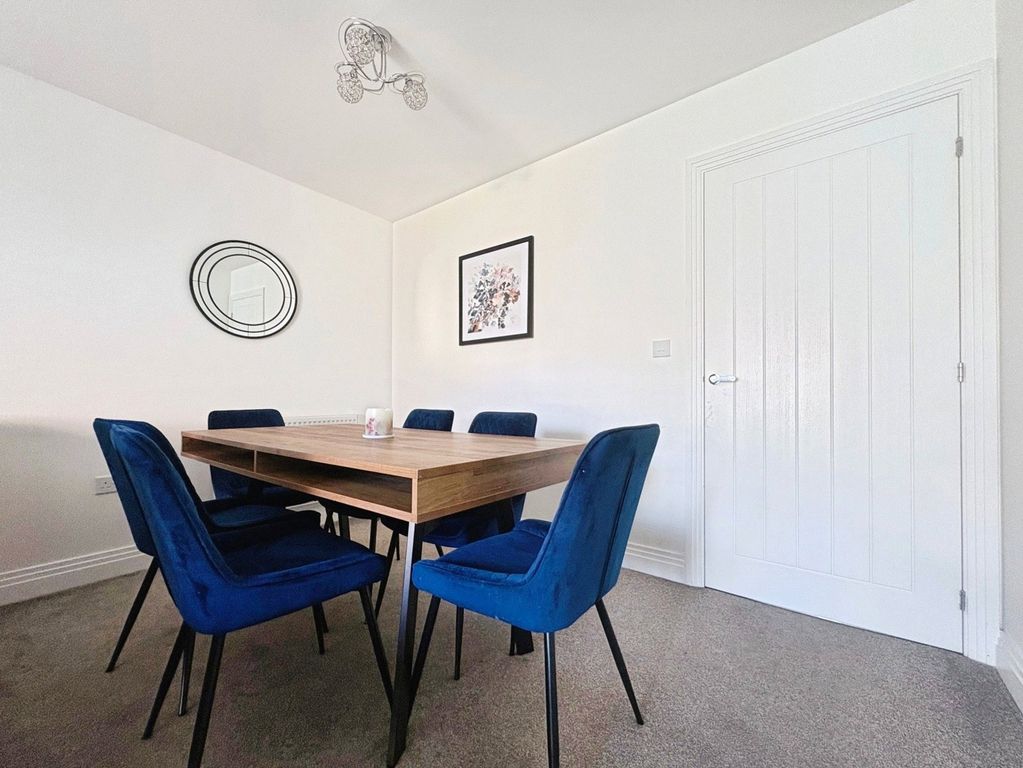 Property photo 3 of 13 Pbox-Img.Jpg